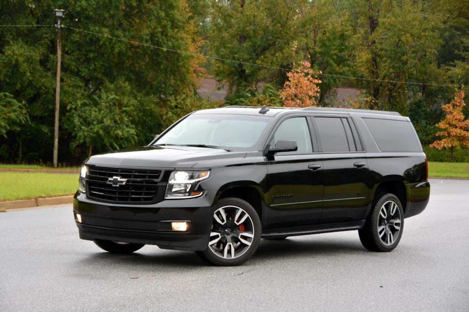 When Booking a Black Car Service in Grand Rapids Improves Your Travel Experience