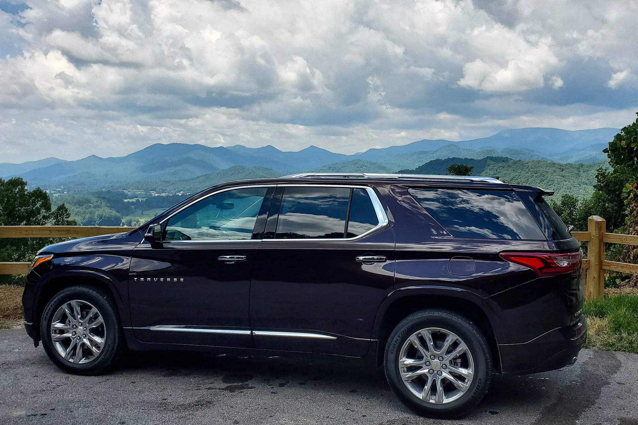 When a Black Car Service Is the Best Option for Long Distance Michigan Travel